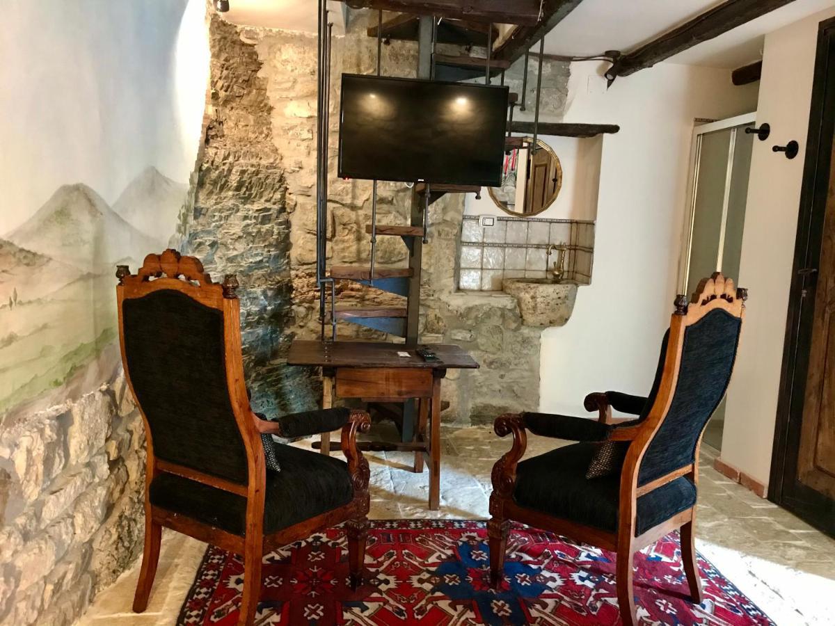 ساسو دي كاستالدا Borgo Manca Suite المظهر الخارجي الصورة