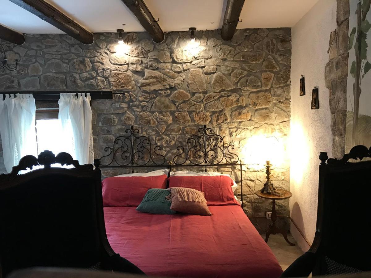 ساسو دي كاستالدا Borgo Manca Suite المظهر الخارجي الصورة
