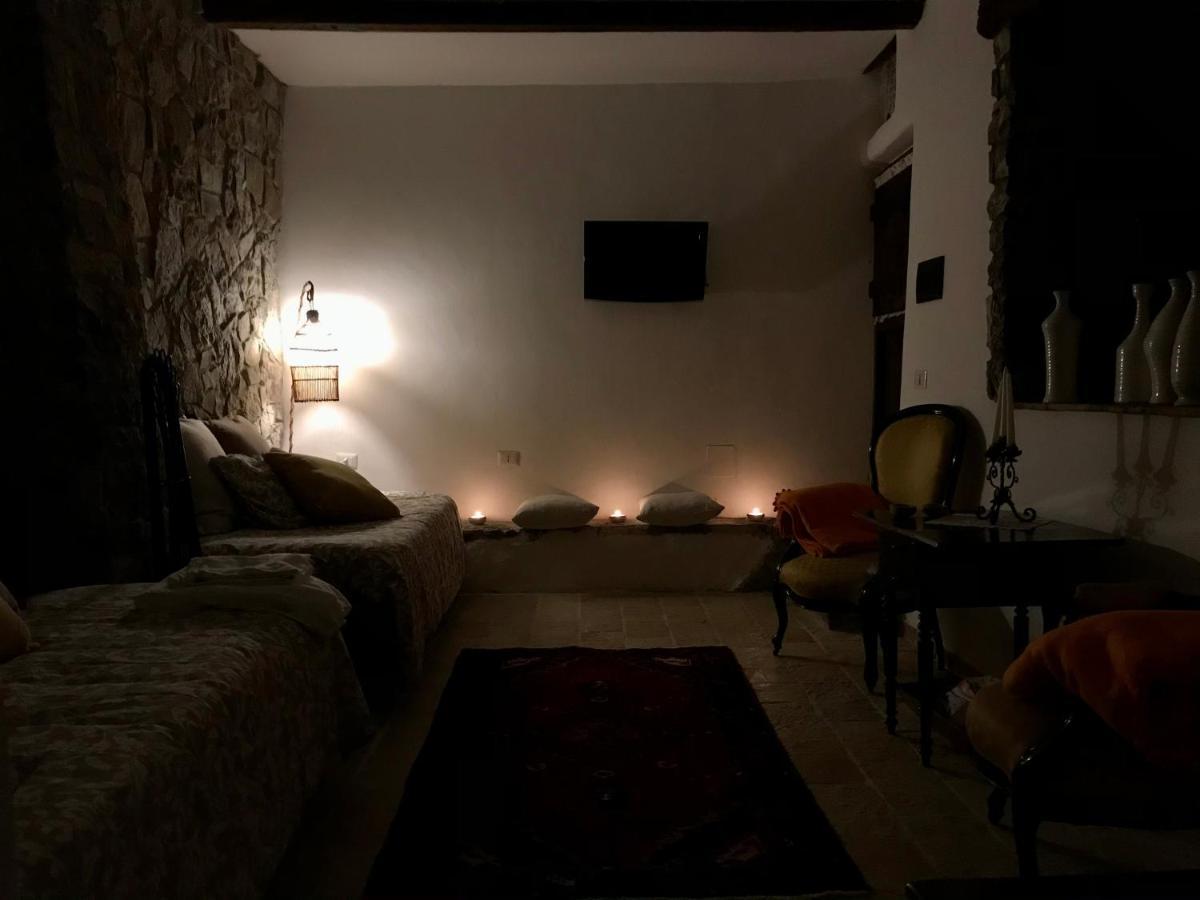 ساسو دي كاستالدا Borgo Manca Suite المظهر الخارجي الصورة