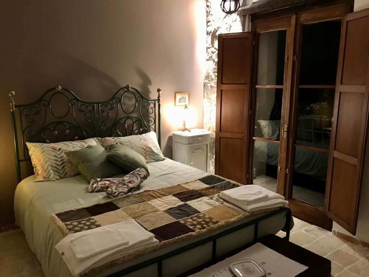 ساسو دي كاستالدا Borgo Manca Suite المظهر الخارجي الصورة