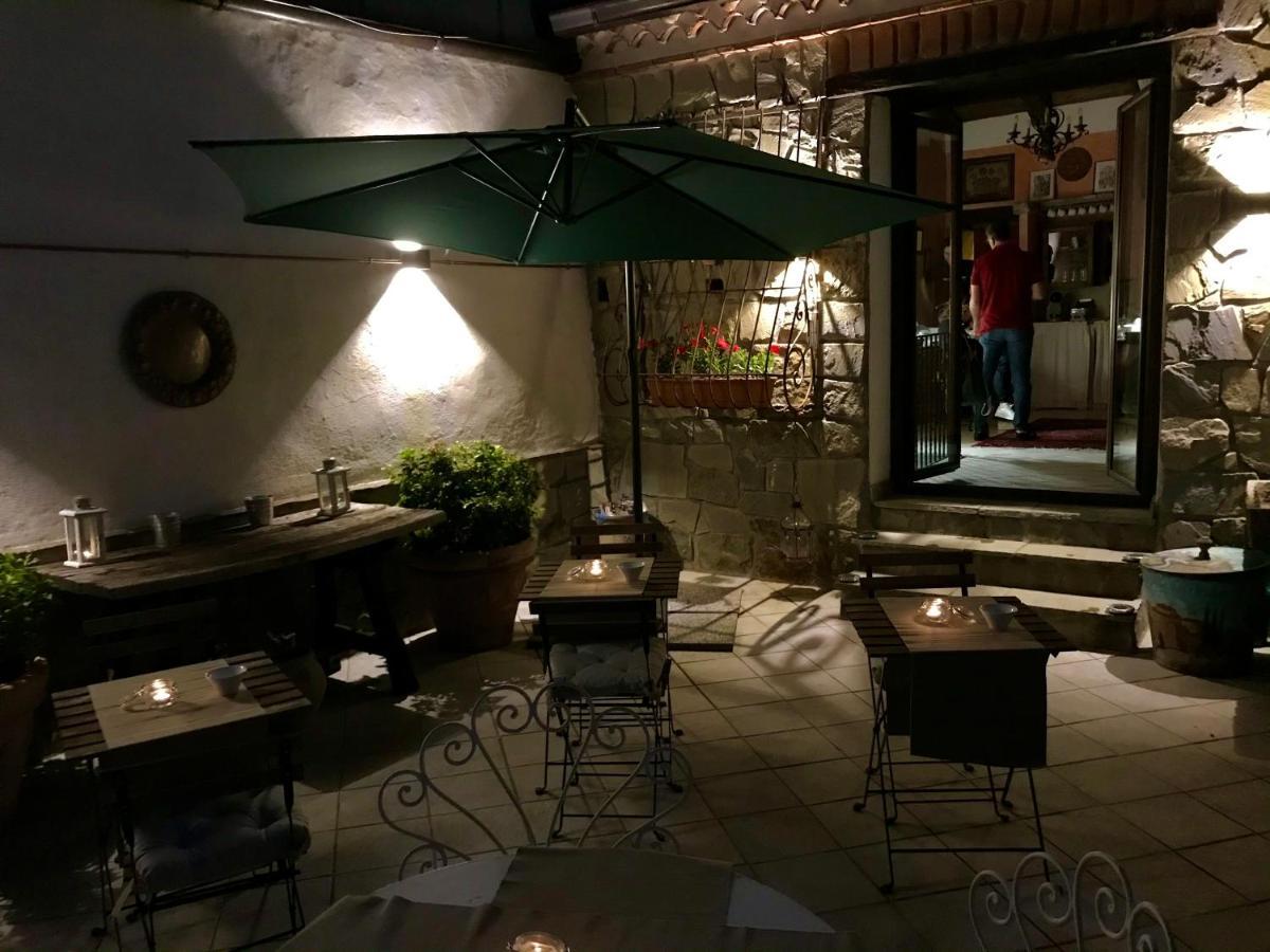 ساسو دي كاستالدا Borgo Manca Suite المظهر الخارجي الصورة