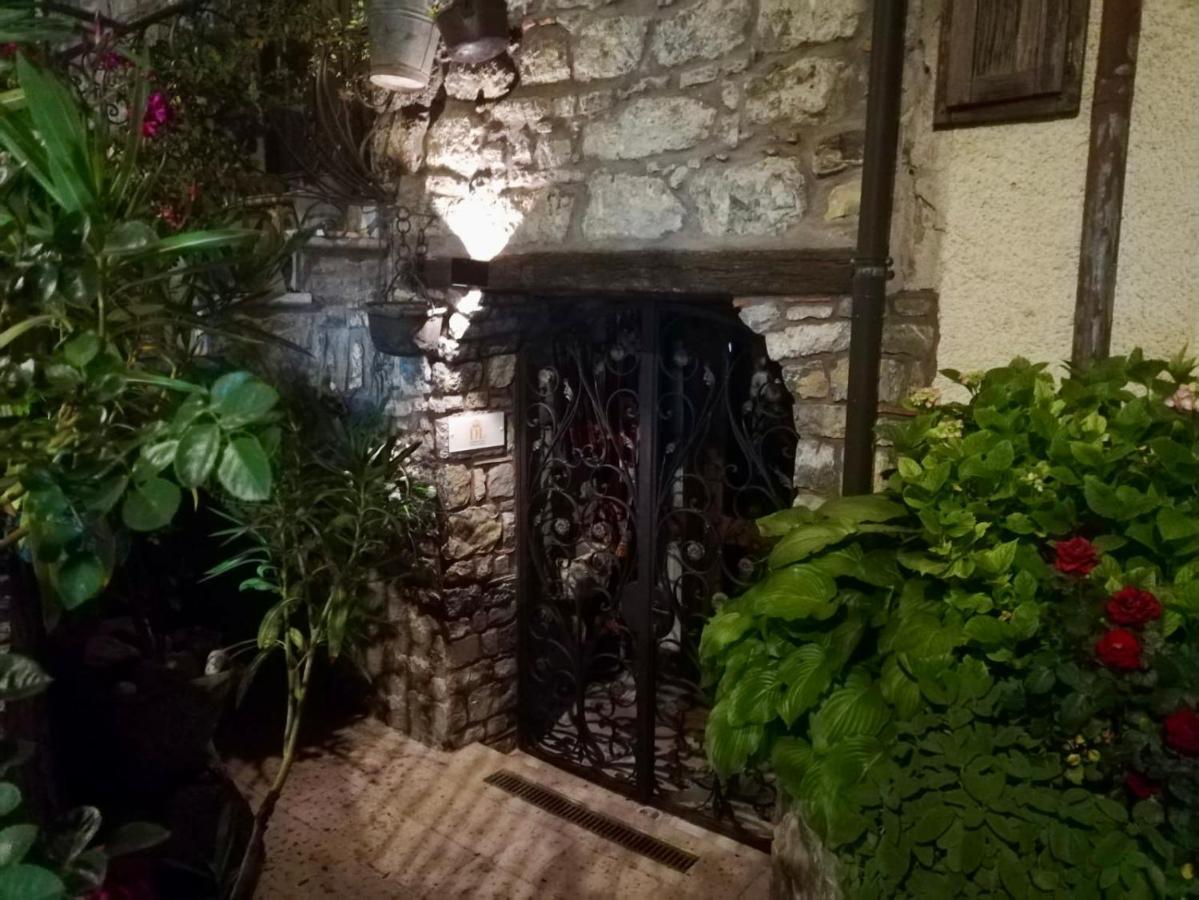ساسو دي كاستالدا Borgo Manca Suite المظهر الخارجي الصورة
