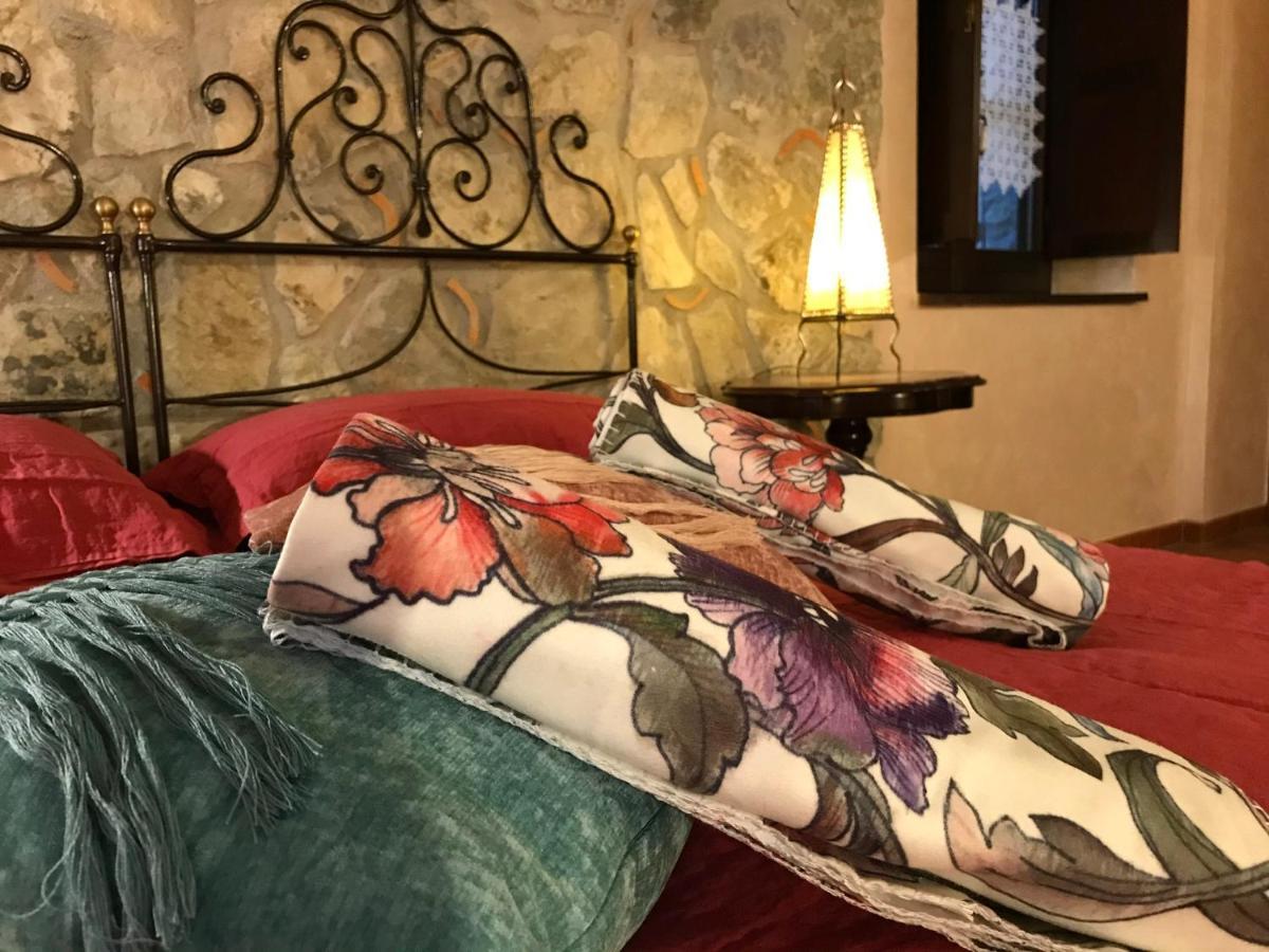 ساسو دي كاستالدا Borgo Manca Suite المظهر الخارجي الصورة