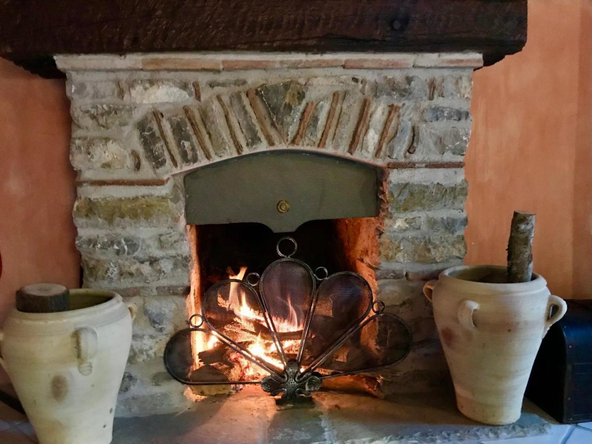 ساسو دي كاستالدا Borgo Manca Suite المظهر الخارجي الصورة
